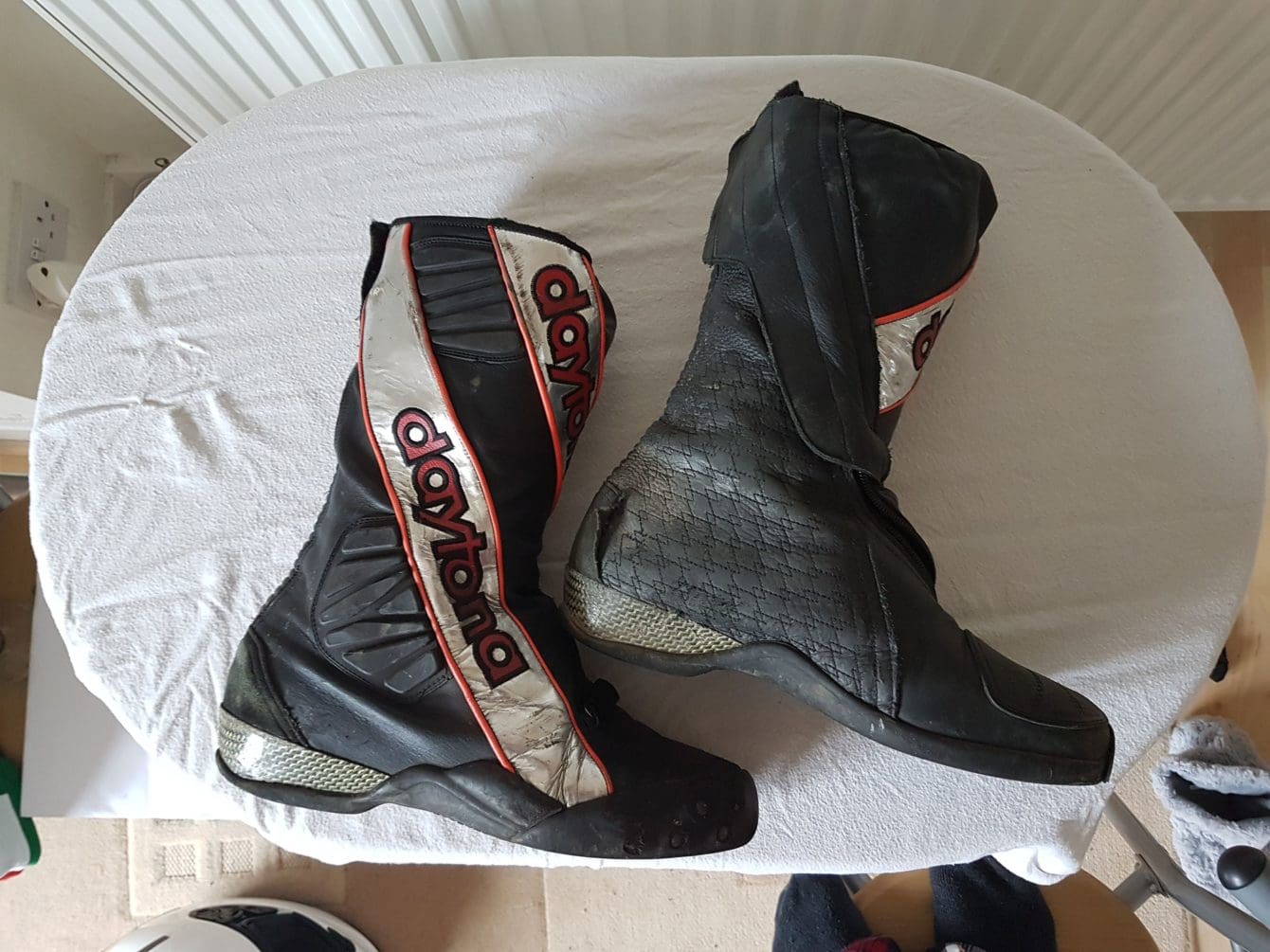 USED & ABUSED: DAYTONA SECURITY EVO RACING BOOTS REVIEWED! - Fast 