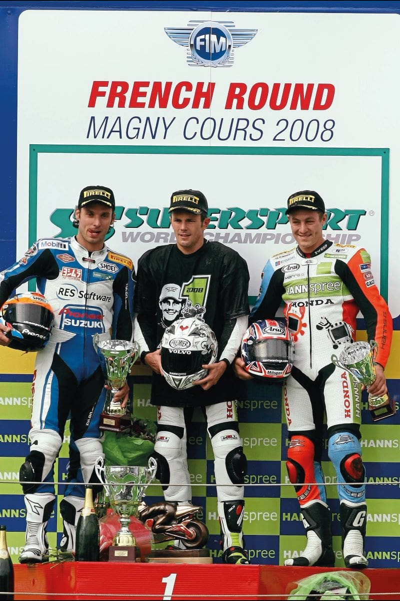 Brookes with other racers.