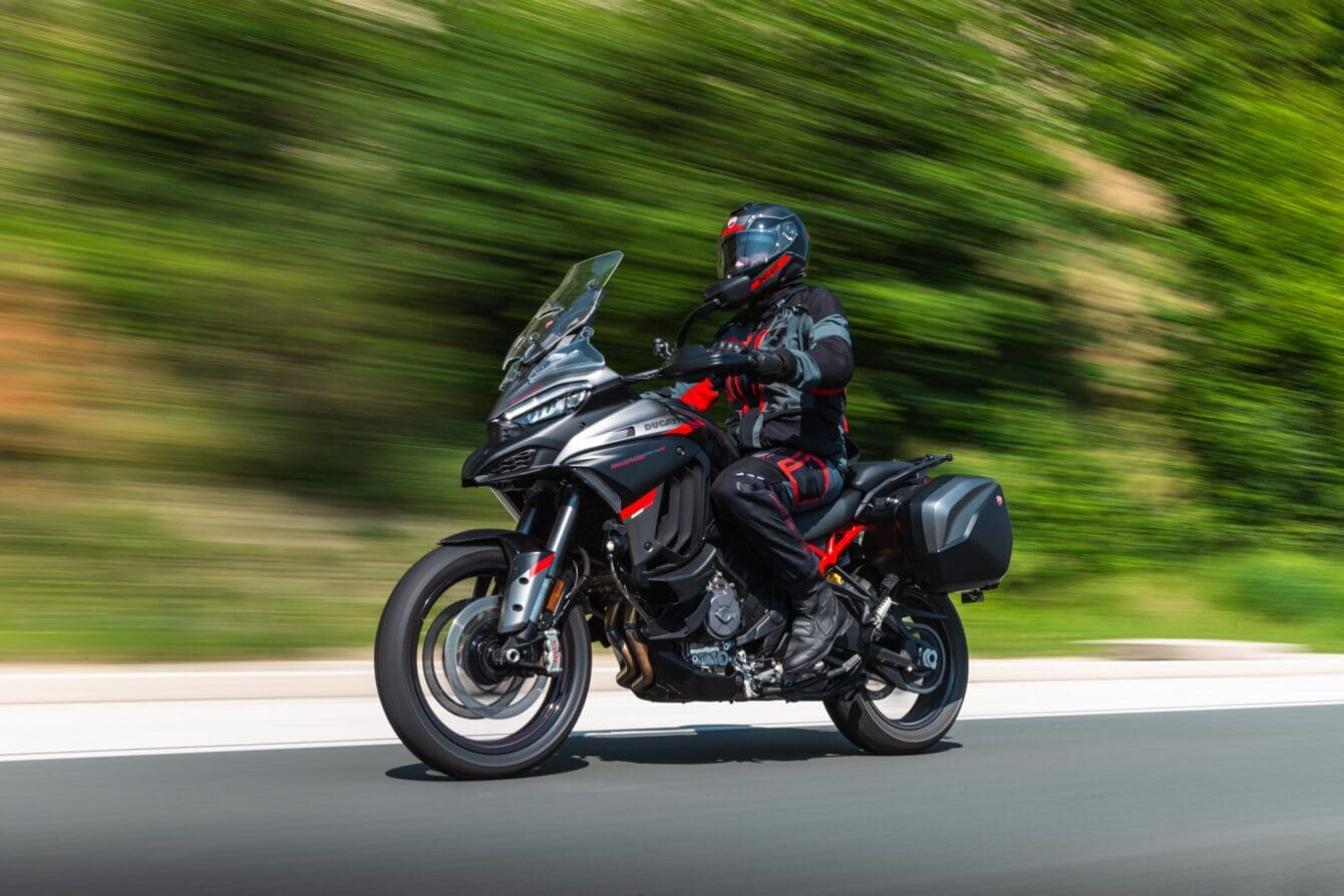 2024 Ducati Multistrada V4 S Grand Tour - Fast Bikes