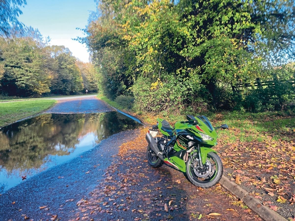 Kawasaki Z-H2 SE parked up by a puddle