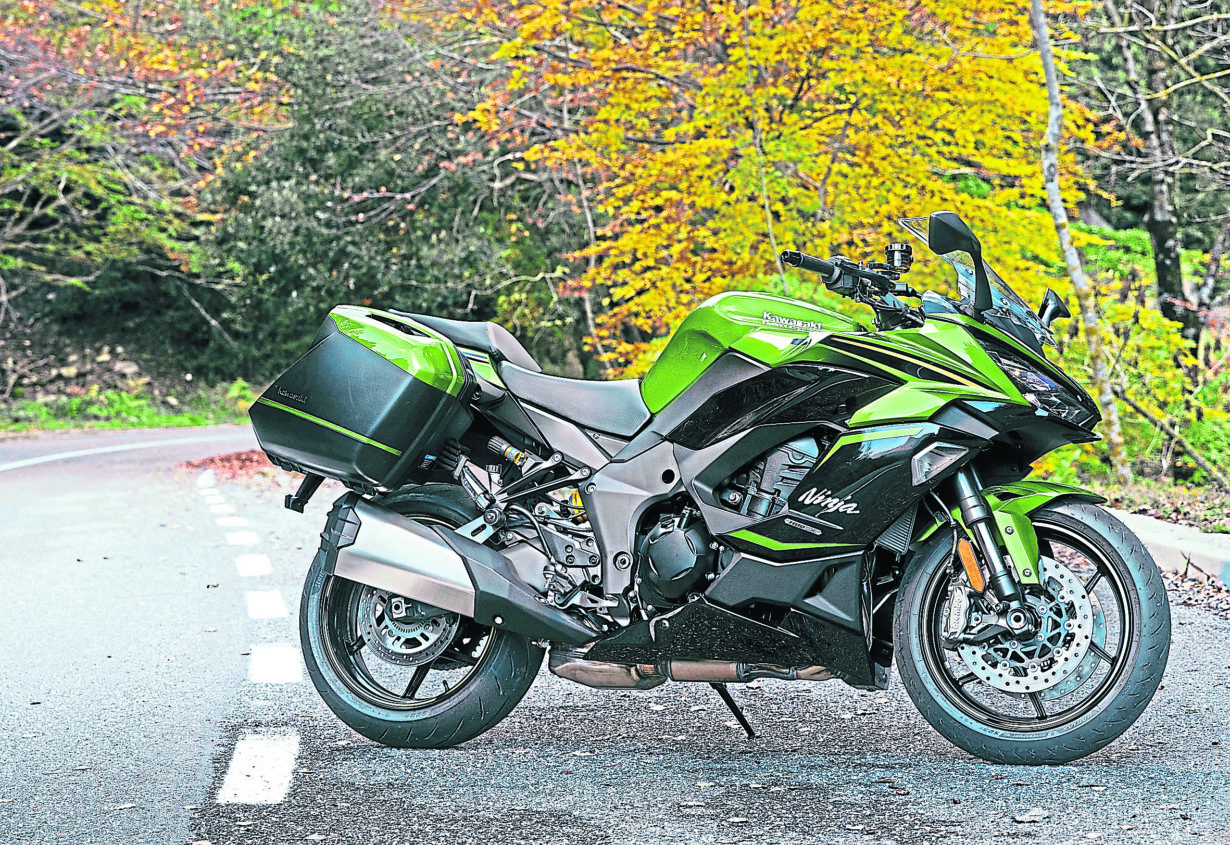 sakisaki出品です TESTED: Kawasaki Ninja 1100SX | Fast Bikes Magazine