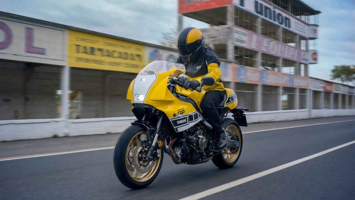 THE 'KING' RETURNS: The 2026 Yamaha XSR900 GP | Fast Bikes Magazine